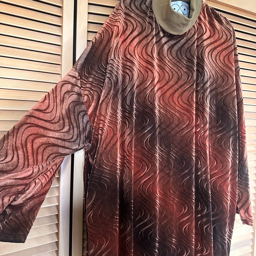 3234u - Velvet Wave-Pattern Jumpsuit in Rust and Brown - Picture 3 of 6